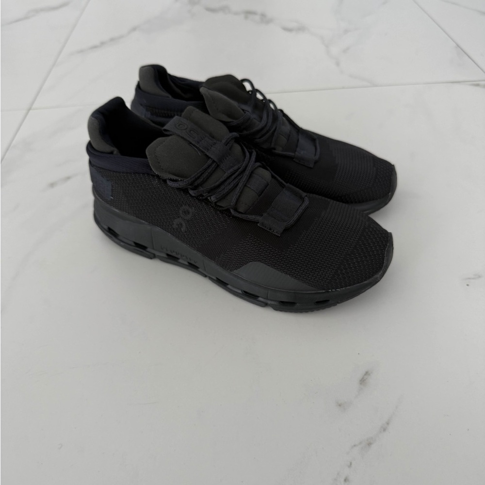 On Running Cloud Nova Women’s Running shoes size 6, 7, 8